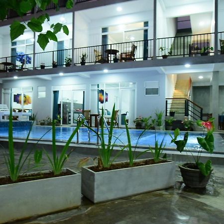 Di Sicuro Tourist Inn ฮิกคาดูวา ภายนอก รูปภาพ
