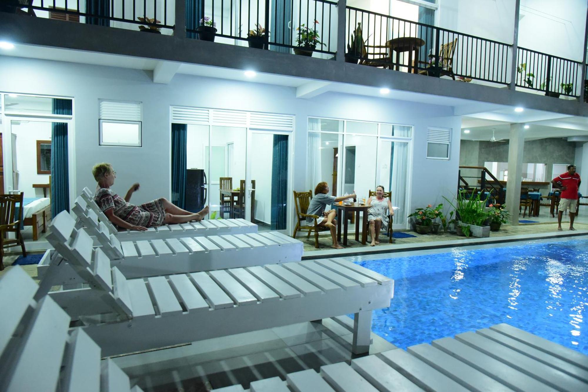Di Sicuro Tourist Inn ฮิกคาดูวา ภายนอก รูปภาพ