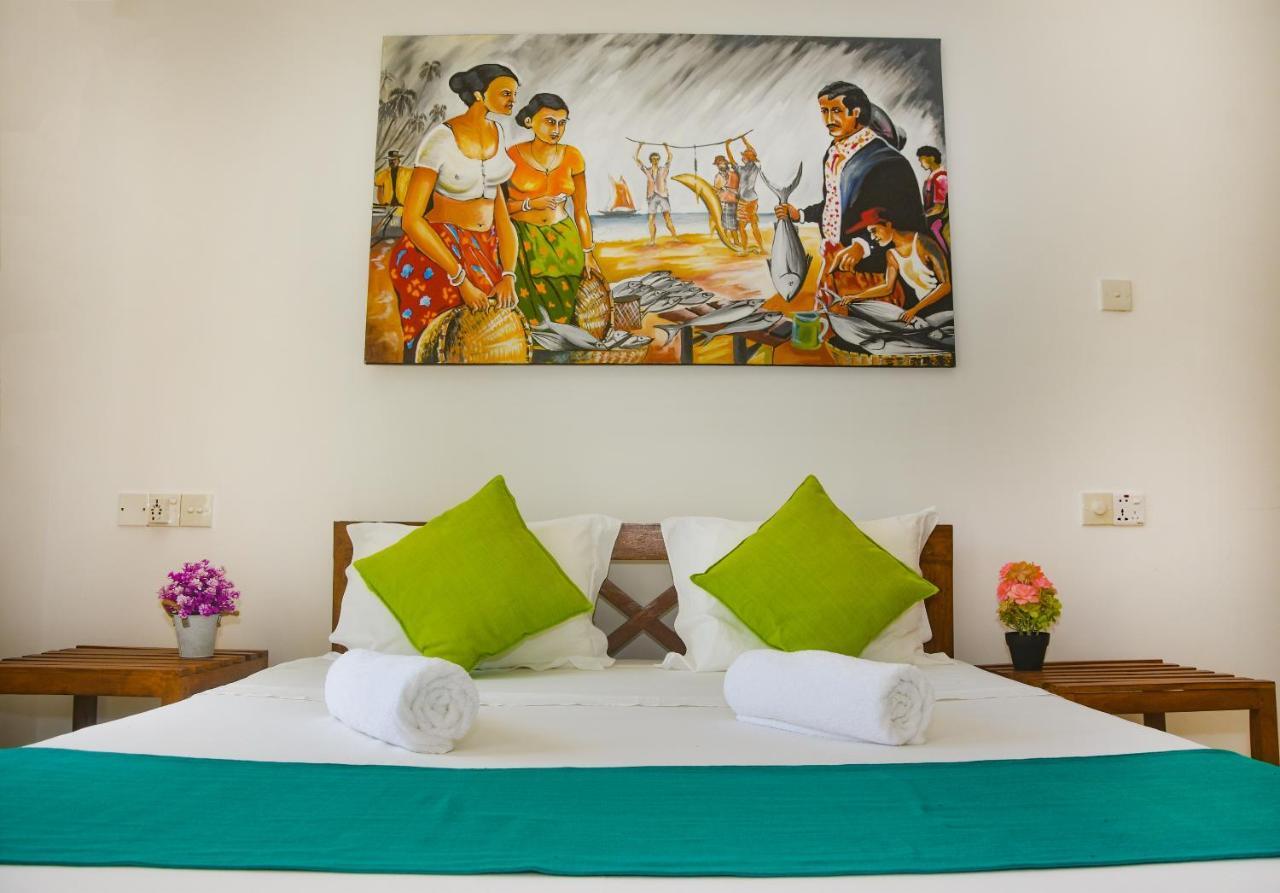 Di Sicuro Tourist Inn ฮิกคาดูวา ภายนอก รูปภาพ