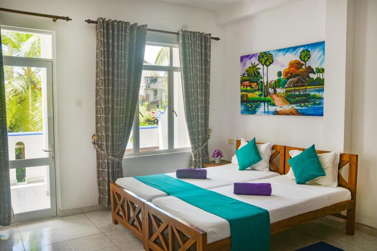 Di Sicuro Tourist Inn ฮิกคาดูวา ภายนอก รูปภาพ