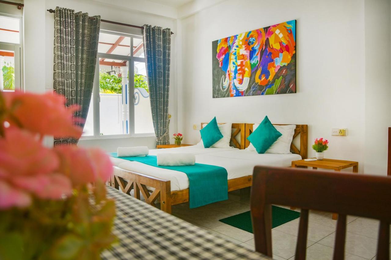Di Sicuro Tourist Inn ฮิกคาดูวา ภายนอก รูปภาพ
