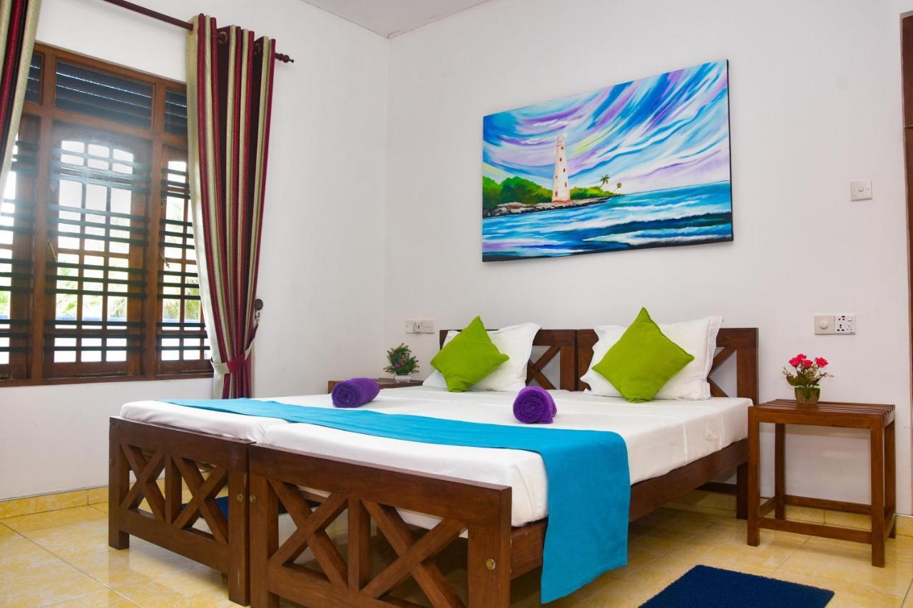 Di Sicuro Tourist Inn ฮิกคาดูวา ภายนอก รูปภาพ