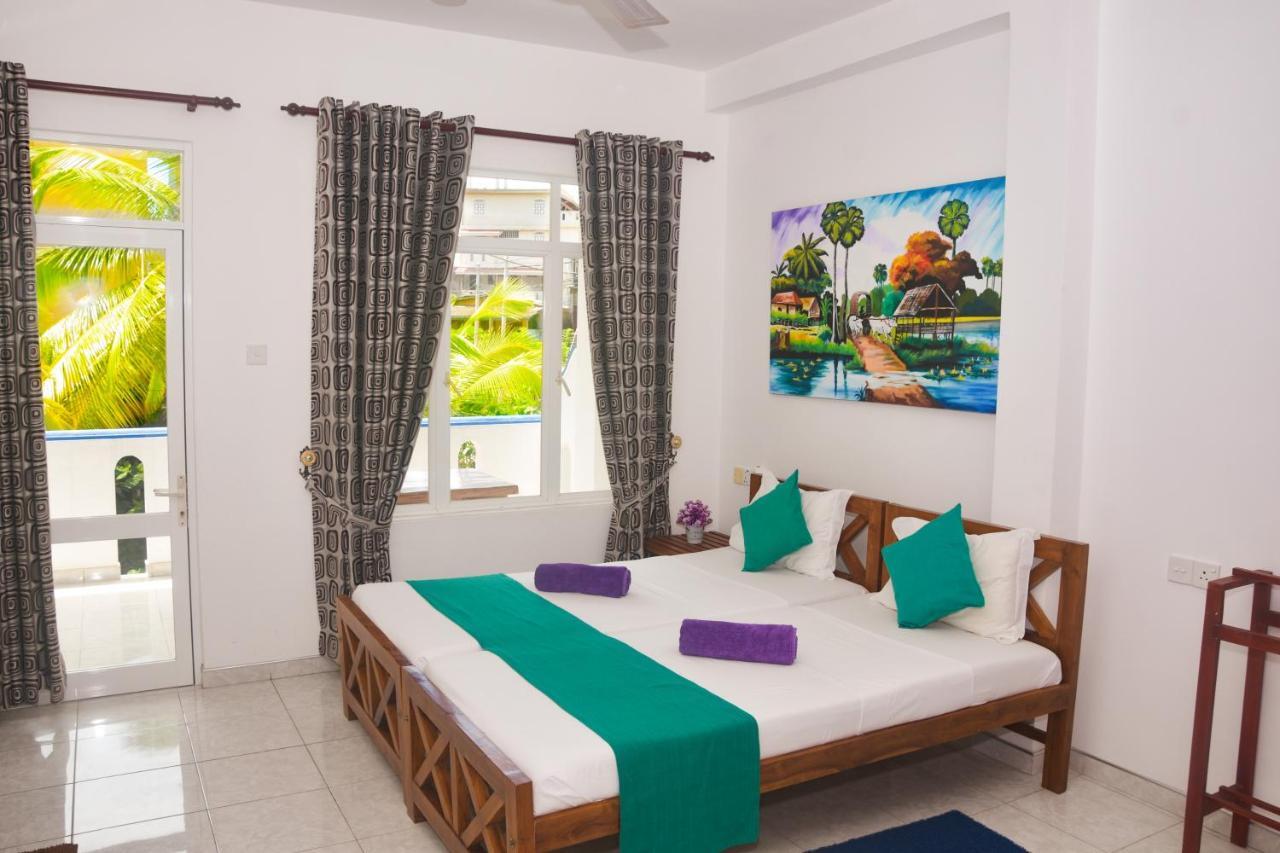 Di Sicuro Tourist Inn ฮิกคาดูวา ภายนอก รูปภาพ